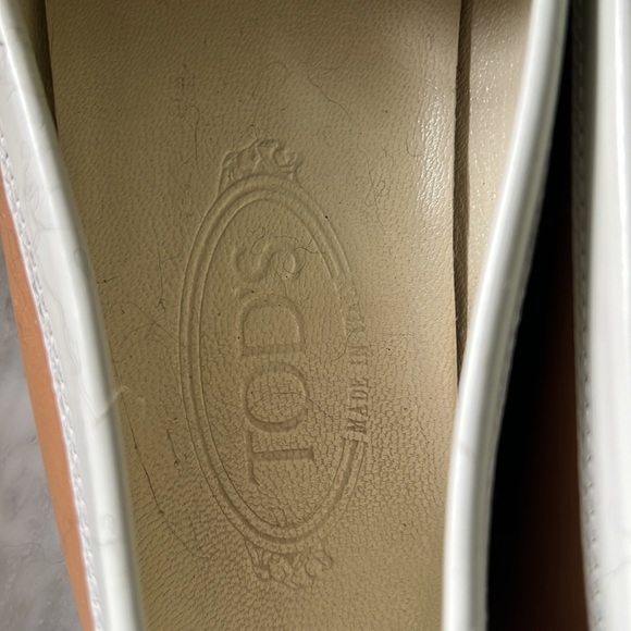 Tod’s loafer in camel and cream - Picture 3 of 8